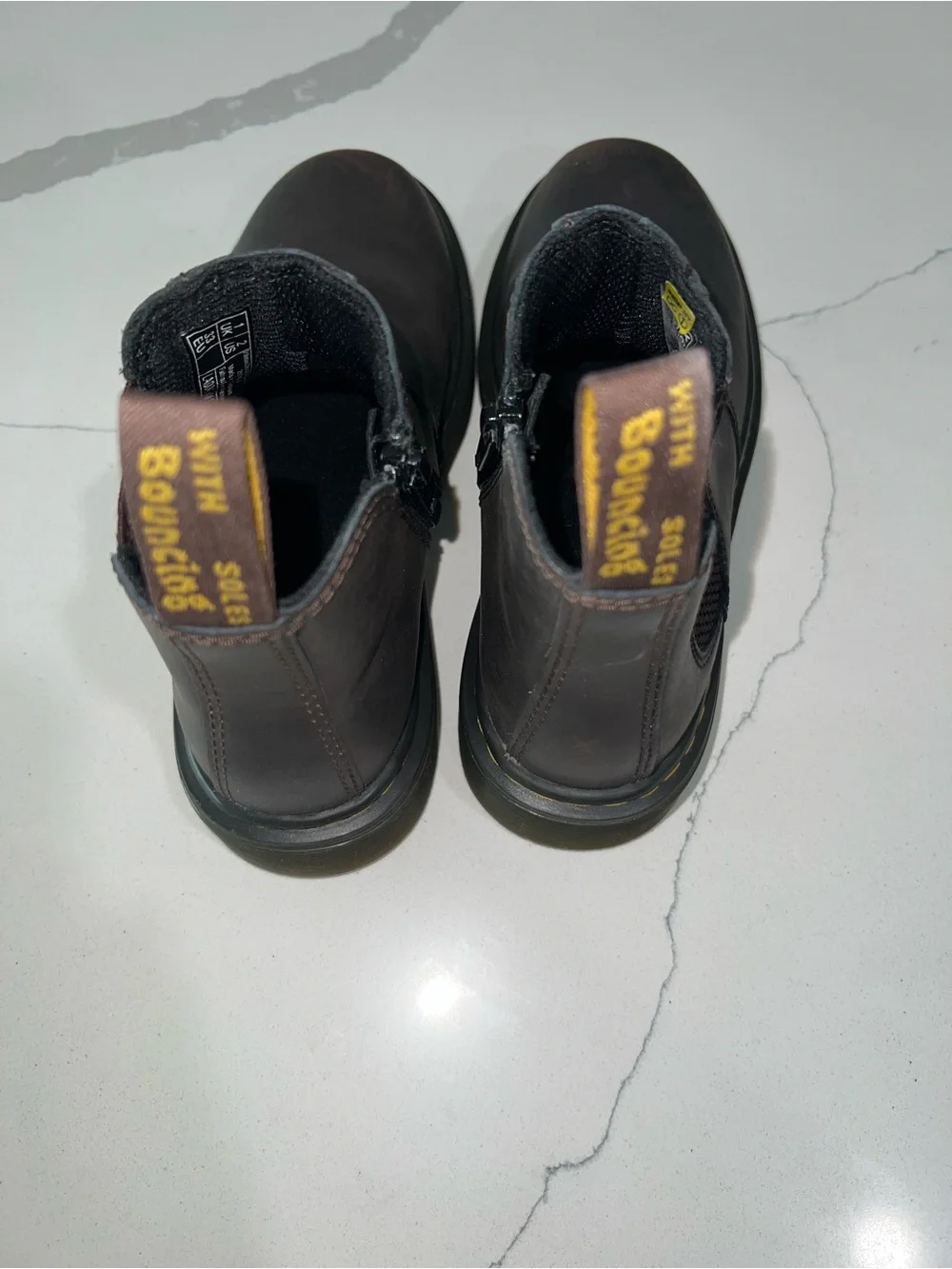 Dr. Martens 2976 J  Chelsea boot